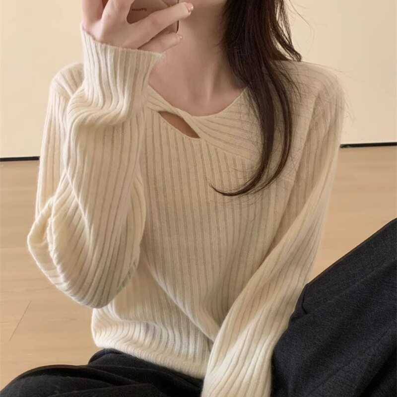 日系cherrykoko新款秋冬圆领不规则羊毛衫女抽条毛衣秋冬软糯羊绒