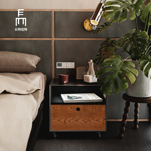 长物造物|浮镜床边几 中古实木床头柜包豪斯卧室床边柜矮柜设计款
