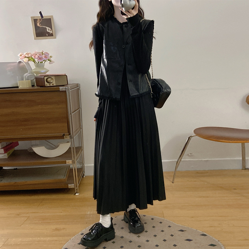 法式小香风黑色PU皮短款套装