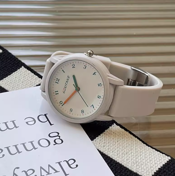 爆款日历钢带石英表男女商务男士手表三眼大表盘watch