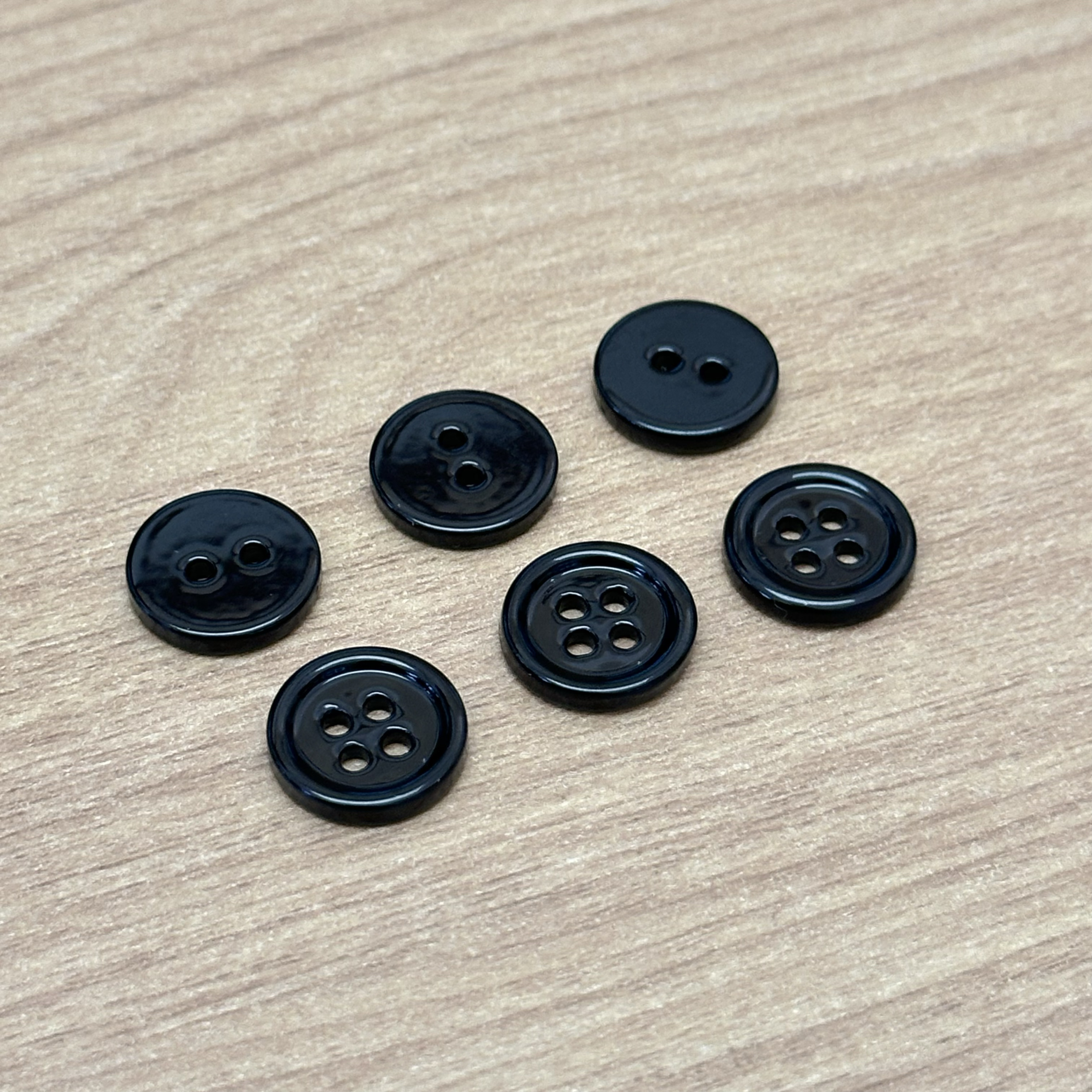 天然贝壳纽扣细边四眼平面黑色贝壳扣子河贝珍珠贝衬衣开衫真丝扣