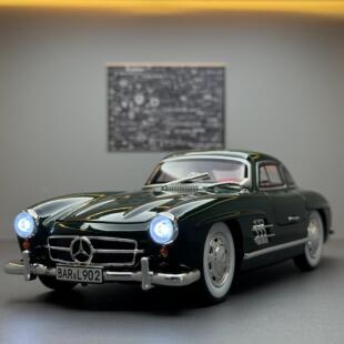 【DZ091】车致合金车模1比24大奔300SL老爷车带声光回力玩具车音