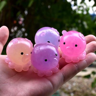 aurora reduces color little octopus Squishy Squeezing Toys鱼