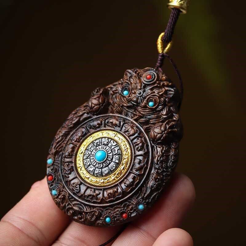 速发沉香木雕刻十二生肖守护神平安来项链吊坠转扣运时佛牌醒狮车