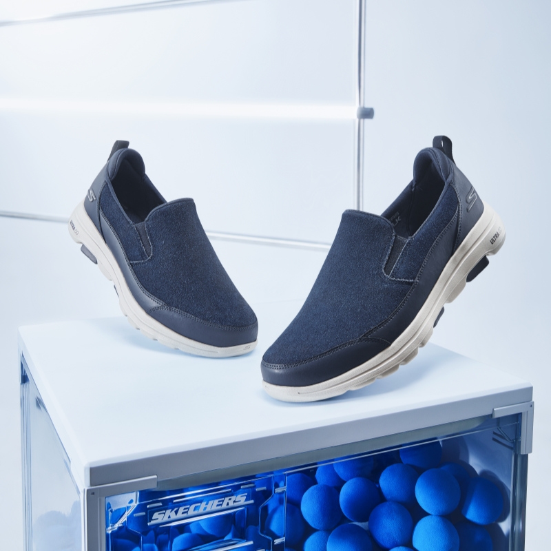 2023秋新款Skechers斯凯奇缓震简约一脚蹬EVA大底休闲男鞋216048