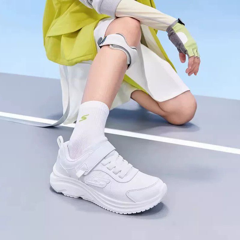 斯凯奇女童新款防滑耐磨小白鞋图片