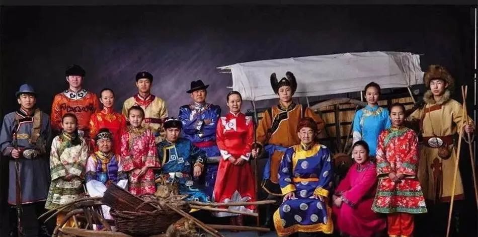 冬季民族风头饰演出服