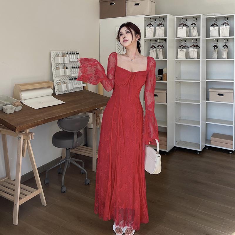 Pure desire to show off the chest lace hem dress style long