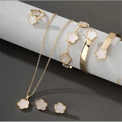 Bracelet bracelet ring earrings necklace accessories set项炼