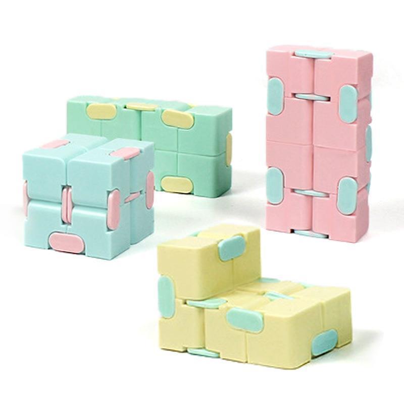 Figet Toys Fingertips Decompress Puzzle Cube Infinity Magic
