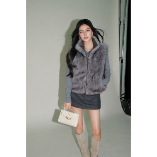 短款 OLIVIA 高级感立领保暖无袖 新款 外套 DUO仿皮草马甲2025冬季