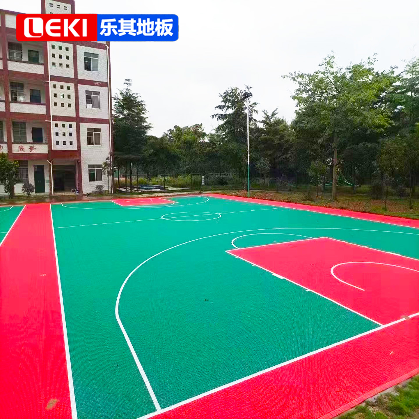 室外篮球场羽毛球场运动地垫室外幼儿园悬浮地垫悬浮拼装地板地垫