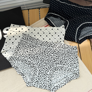 滑溜溜~内裤女生冰丝牛奶丝可爱透气豹纹格子黑色中腰三角裤大码