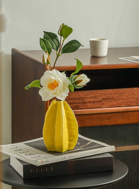 仿真山茶花杨桃陶瓷花瓶装饰摆件