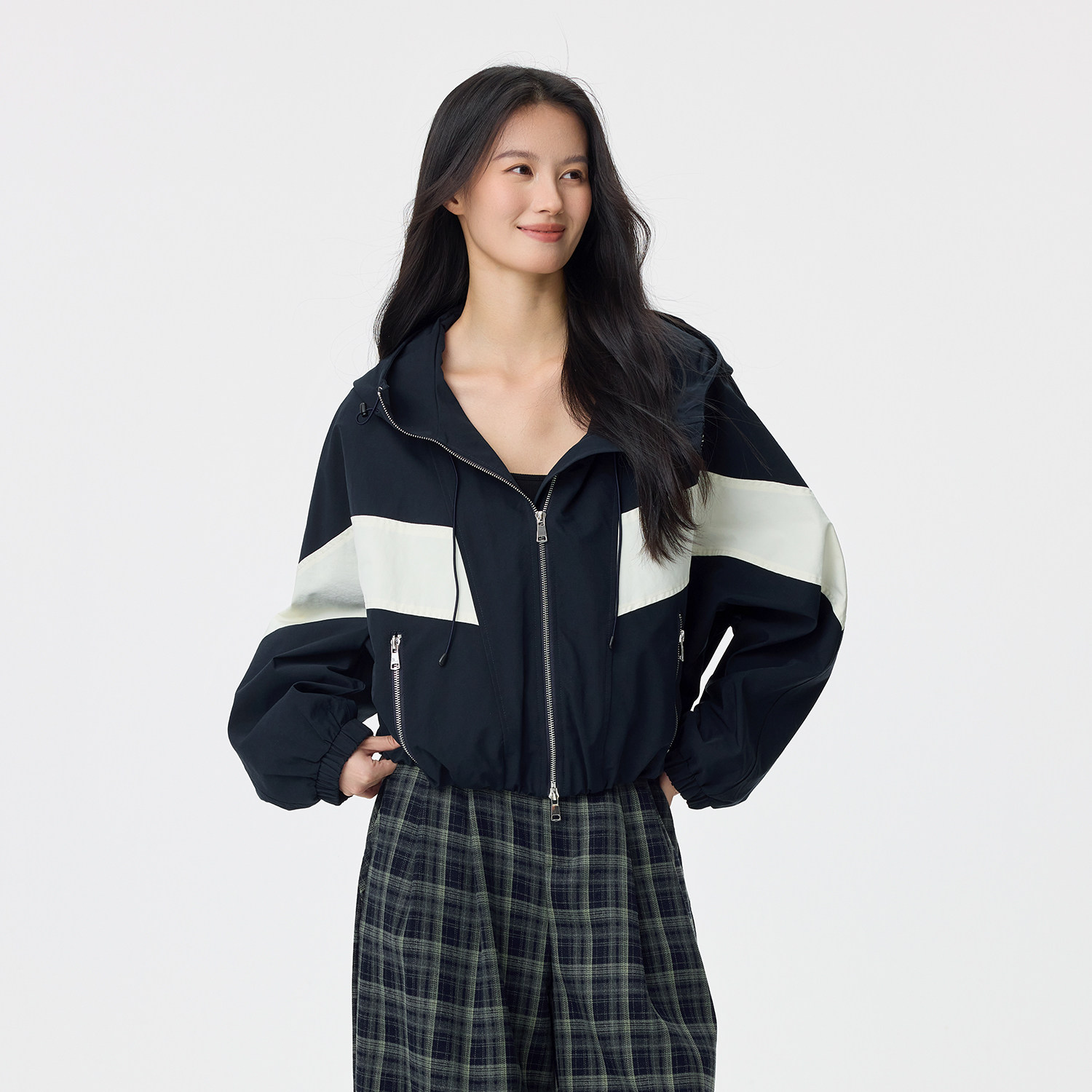 LOUZING轻户外运动服上衣女2026新款春小个子连帽防风风衣外套潮