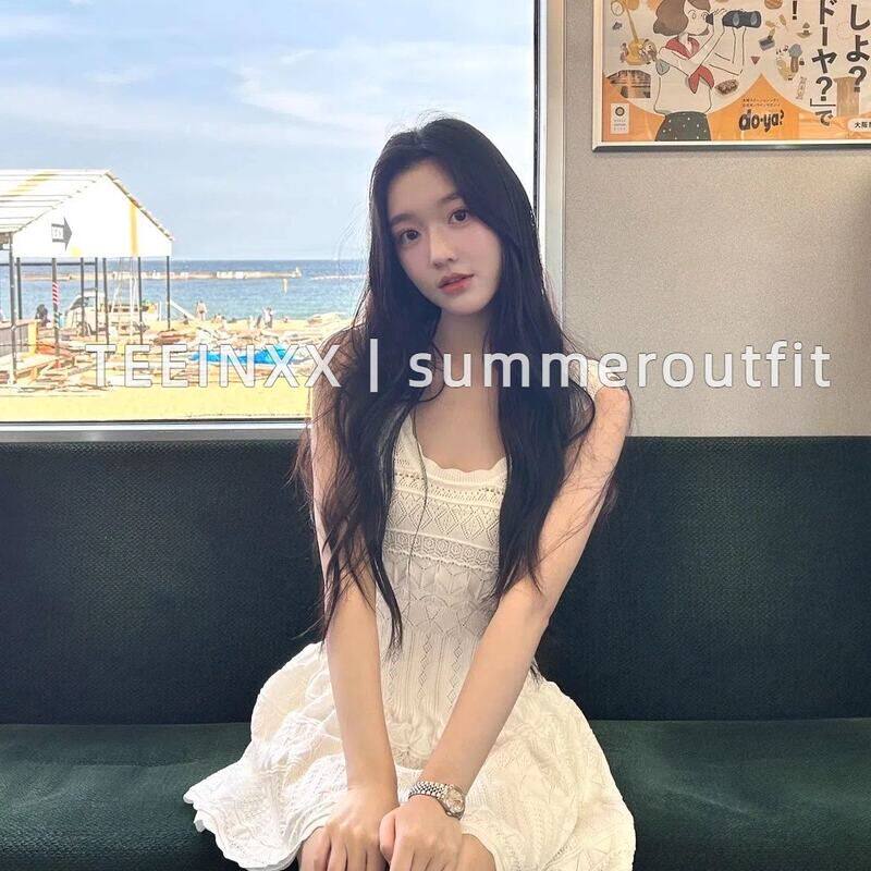 2026新款法式无袖冰丝针织背心连衣裙女夏季气质感收腰a字吊带短
