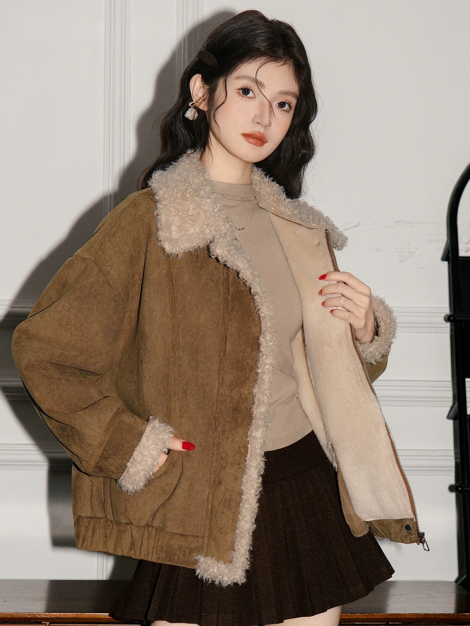 2025冬季新款韩版小众设计款100%绵羊毛复合皮毛一体款外套大衣女