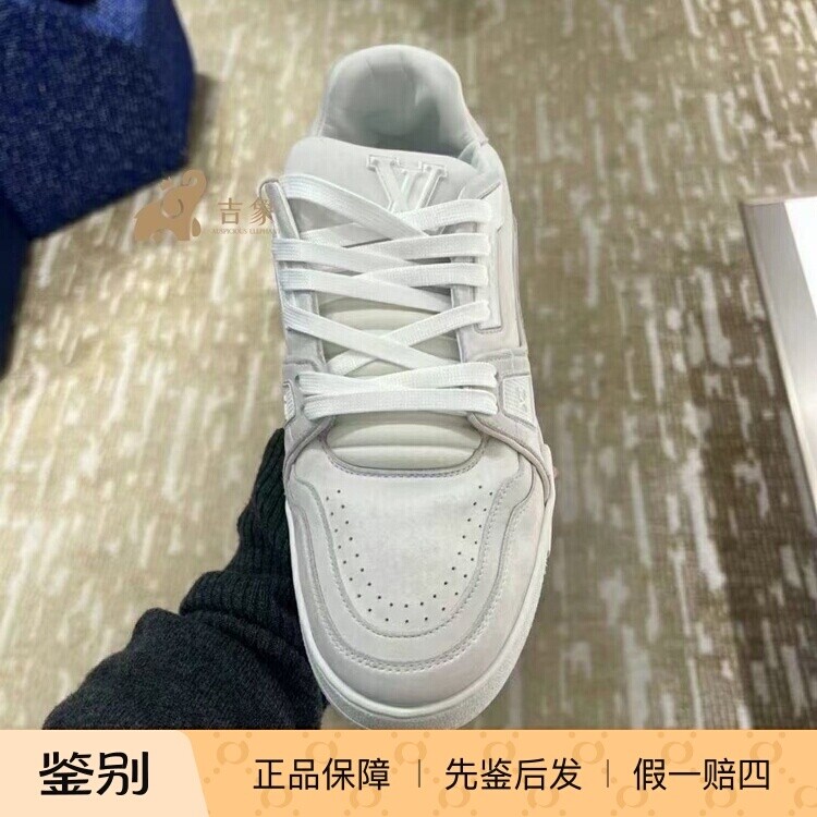 LV路易威登2024新款牛皮革板鞋