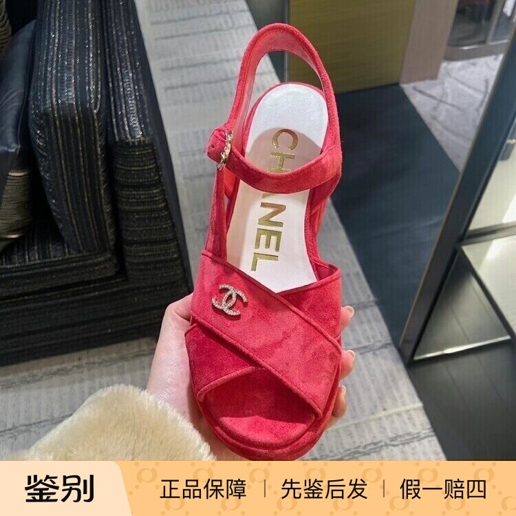 Chanel新款女鞋红色麂皮水钻凉鞋
