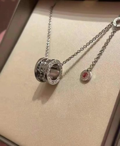 Bvlgari宝格丽银色弹簧项链