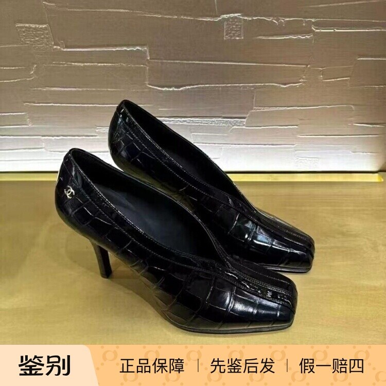 香奈儿小牛皮鳄鱼纹奶奶鞋