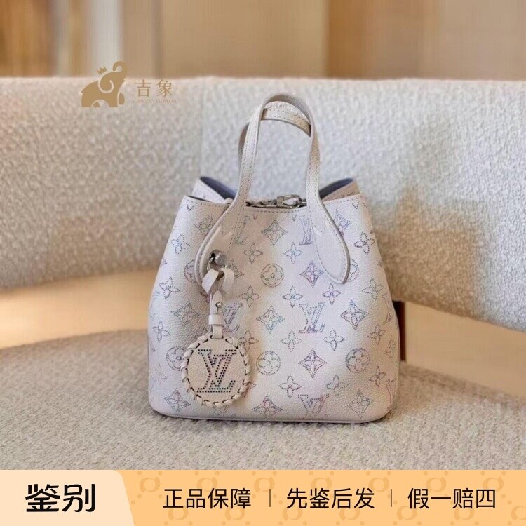路易威登Monogram镂孔小号购物袋