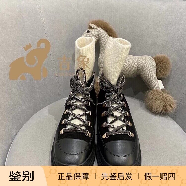 Chanel新款女鞋熊猫黑白拼色靴