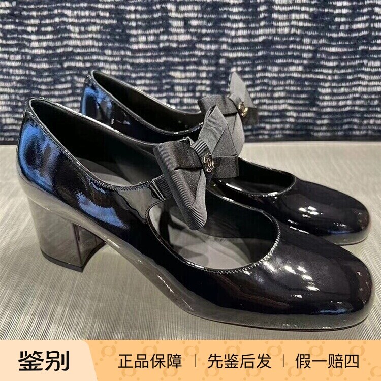 香奈儿漆皮蝴蝶玛丽珍鞋单鞋