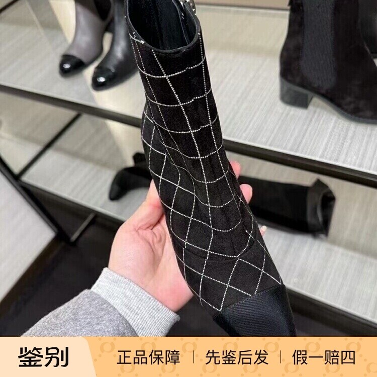 香奈儿25C新款黑色格纹靴