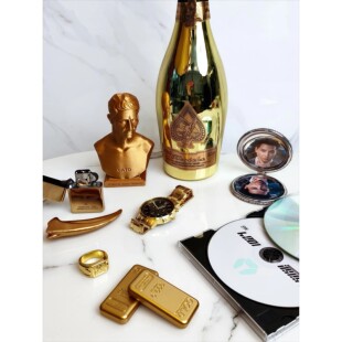 三角洲行动周边金条机械表香槟怀表大红模型物资哈夫币实物U盘