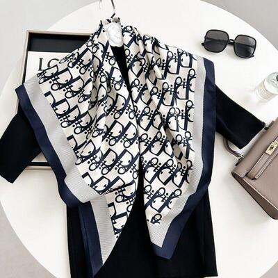 90-square scarf skin-friendly and silky smooth silk scarf