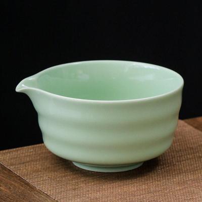 Matcha bowl with spout ceramic tea set 抹茶碗带嘴陶瓷茶具