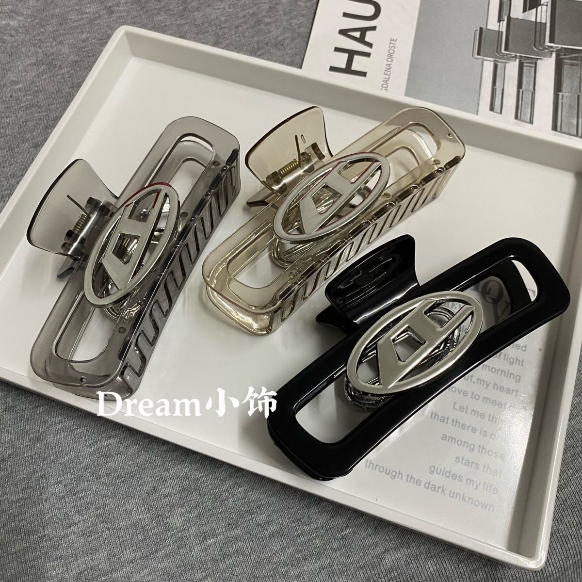 高颜值鲨鱼夹方形时髦抓夹复古