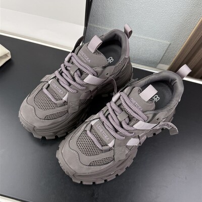 新品厚底轻便防滑老爹鞋女2t026新款秋款女款鞋子女爆款软底不累