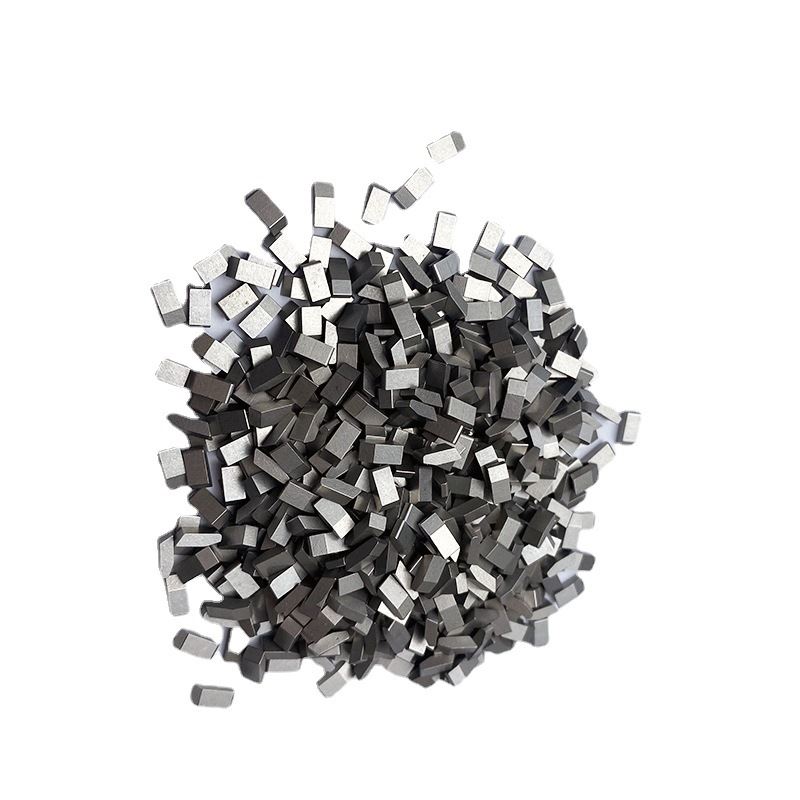 新硬质合a金钨钢锯齿刀片 刀粒圆锯片 木工锯齿合金焊接刀头促