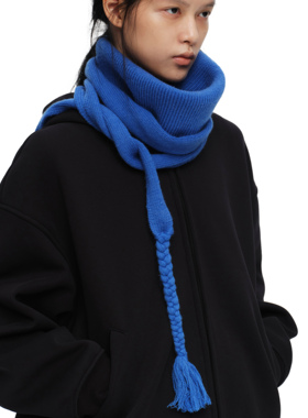oinimi 立体麻花编织围脖 蓝色造型感针织围巾 可多种穿戴