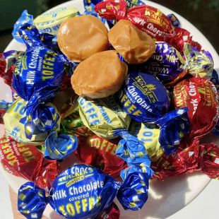 英国进口沃尔克斯什锦太妃糖焦糖海盐味黑巧克力夹心糖果零食250g