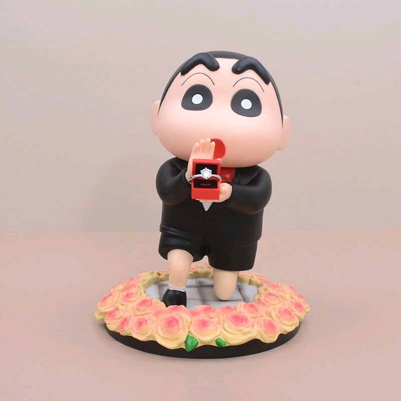 蜡笔小新求婚小新生日雕塑