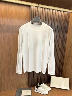 意式Z亚2025秋冬新款时尚纯色简约老钱风圆领长袖男士T恤打底衫