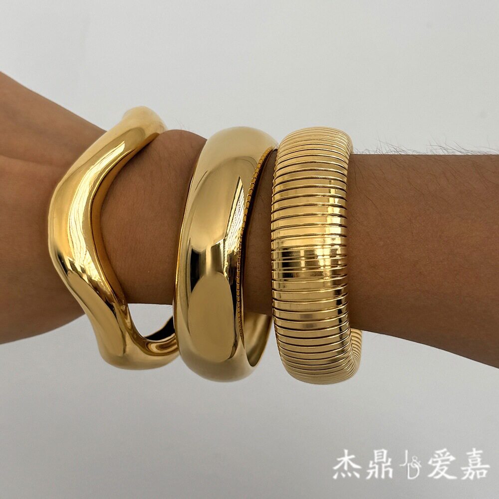 杰鼎18k金不锈钢古法素圈手镯女不易掉色感跨境饰品不锈钢手饰