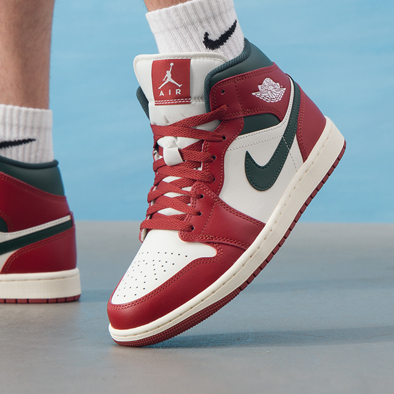 耐克男鞋25冬季新款AIR JORDAN 1 MID运动缓震休闲训练中帮篮球鞋