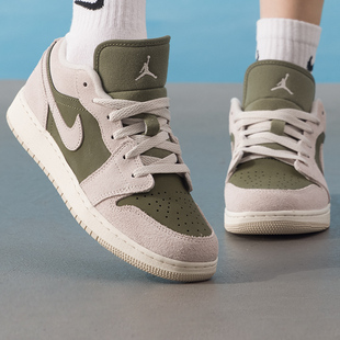NIKE耐克复古篮球鞋女鞋新款AIR JORDAN 1板鞋运动鞋大童休闲鞋子
