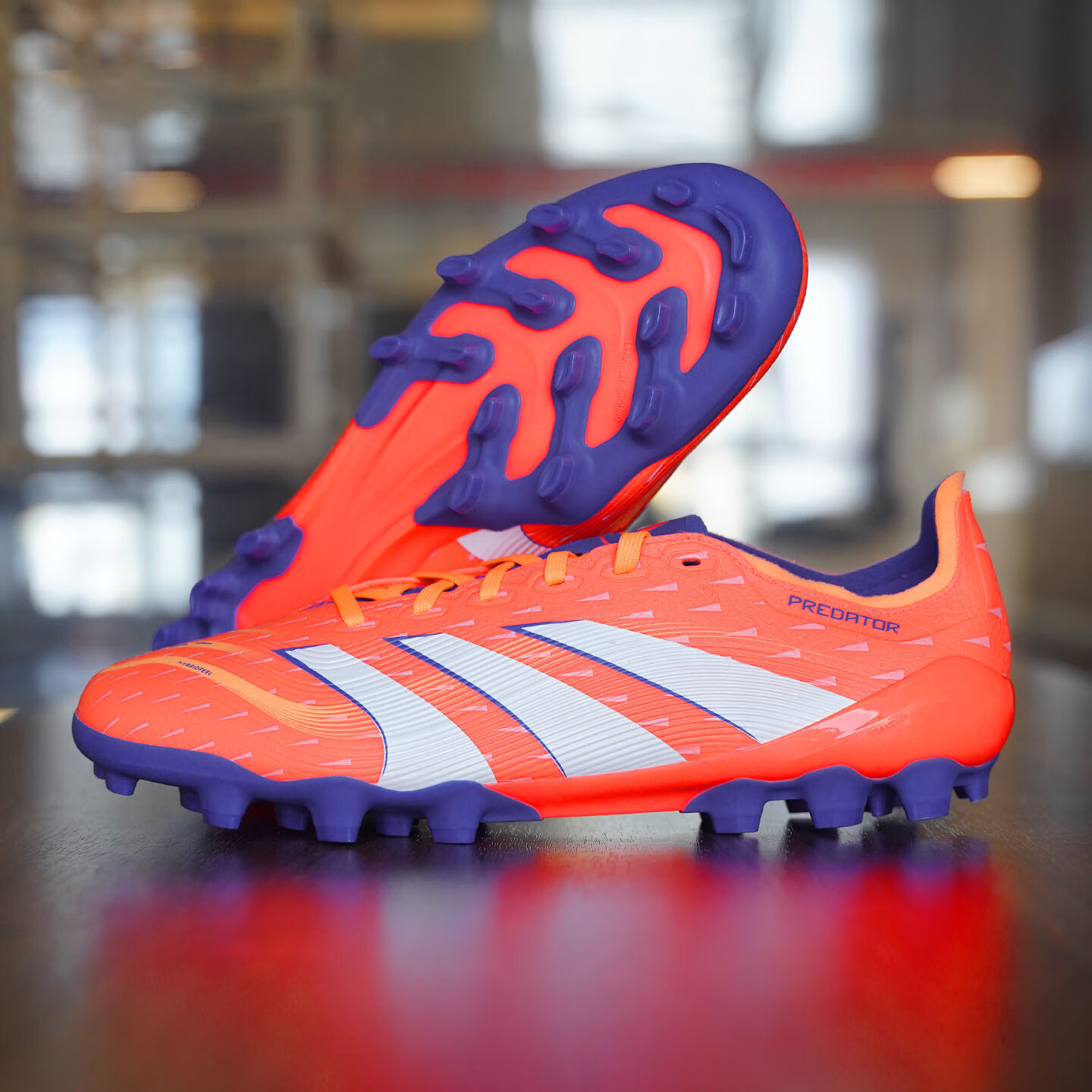 阿迪达斯足球鞋男25秋冬新款PREDATOR猎鹰运动鞋成人专业AG短钉鞋