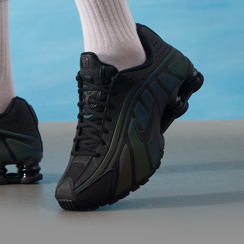 NIKE耐克男鞋2025冬季新款SHOX R4气柱缓震运动鞋跑步鞋IM6596