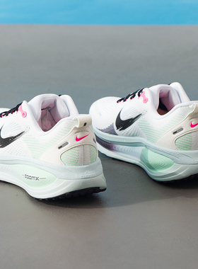 NIKE耐克网面透气跑步鞋男鞋冬季新款VOMERO迈柔18减震运动鞋