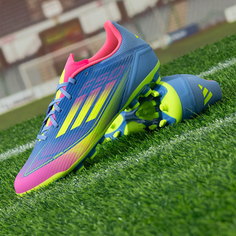 阿迪达斯2025秋冬新款AG短钉足球鞋男女同款实战训练比赛战靴