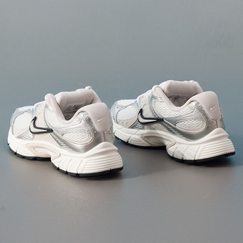 NIKE耐克运动鞋女鞋25新款V5 RNR网面透气休闲鞋运动老爹鞋HQ7901,运动鞋new,运动休闲鞋,淘宝优惠券,粉丝福利购,淘宝优惠卷