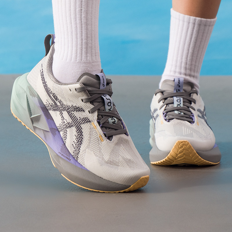 Asics亚瑟士NOVABLAST 5 CP跑步鞋女2025冬季新款网面鞋运动鞋子,运动鞋new,跑步鞋,淘宝优惠券,粉丝福利购,淘宝优惠卷