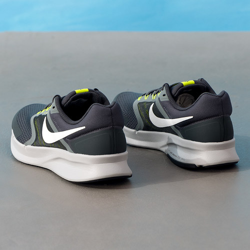 NIKE耐克跑步鞋男鞋冬季新款RUN SWIFT 3减震网面正品运动鞋