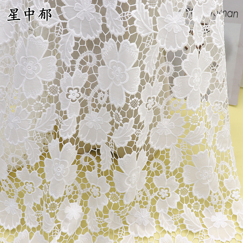 纯棉白色绣花吊带衫连衣裙面料服装服饰窗帘桌布辅料厂家直销